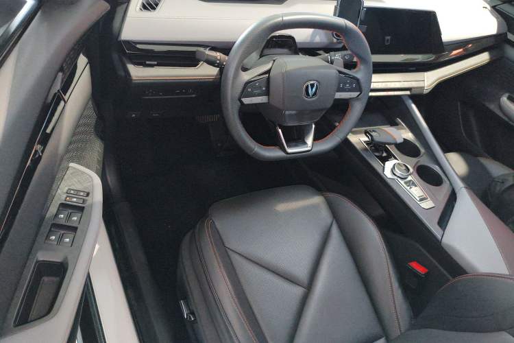 Used CHANGAN UNI-V 2022 1.5T Prestige Version Driver Seat