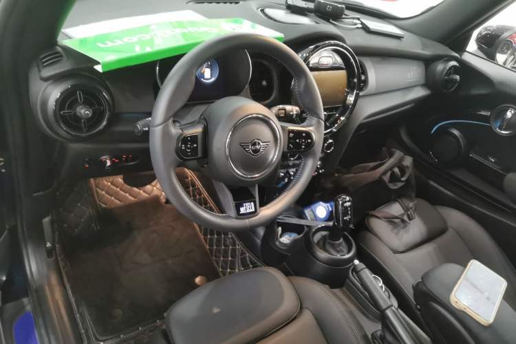 Used MINI MINI 2023 1.5T COOPER Midnight Escape Special Edition