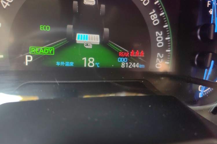Used Toyota RAV4 2020 Dual-Engine 2.5L E-CVT 4x4 Elite PLUS Edition Odometer Close Up