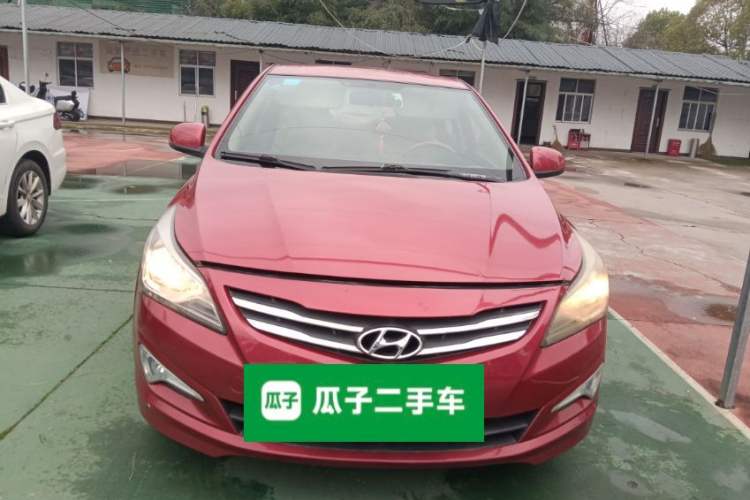 Used Hyundai Verna (older generation) 2014 1.4L Manual Smart GLS Trim