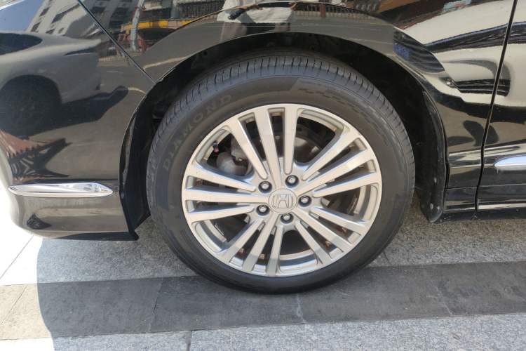 Used Honda Elysion 2016 2.4L Supreme Edition
