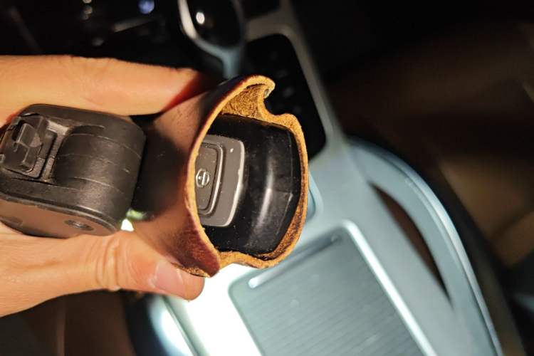 Used Geely Auto Emgrand X7 Sport 2016 1.8TD Automatic ZhiZun Version
