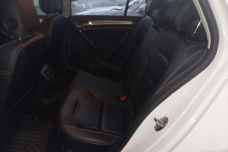 Used Volkswagen Golf 2016 230TSI Automatic Comfort Version Left Rear Seat