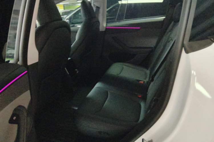 Used Tesla Model Y 2025 Rear-Wheel-Drive Version