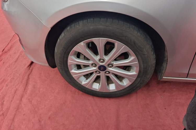 Used Ford Escort 2015 1.5L Automatic Fashion Model
