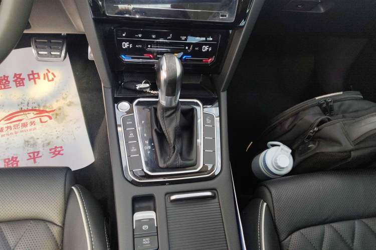 Used Volkswagen Magotan GTE Plug-in Hybrid 2020 GTE Luxury Model Gear Lever