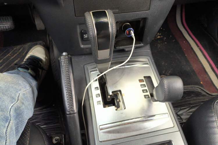 Used Mitsubishi Pajero 2014 3.0L Elite Upgrade Edition Gear Lever