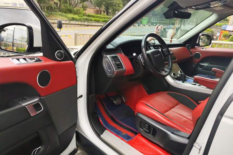 Used Land Rover Range Rover Sport 2019 3.0 L6 HSE DYNAMIC