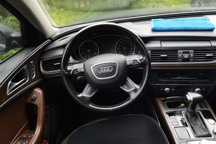 Used Audi A6L 2015 35 FSI quattro Comfort Model
