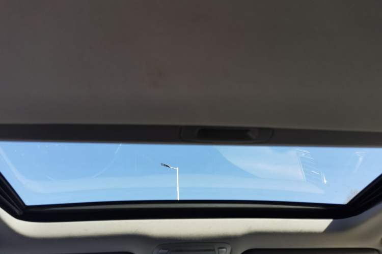 Used Toyota Crown 2015 2.0T Fashion Edition
