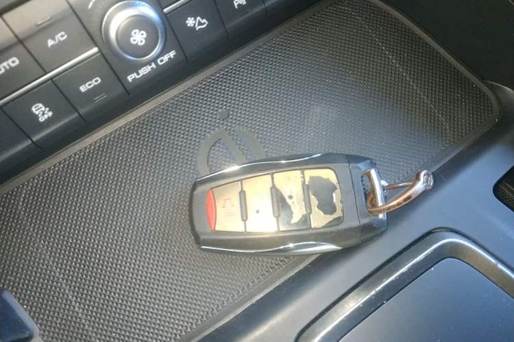 Used Haval F7 2019 2.0T Four-Wheel Drive iJoy China V Standard Interior 1