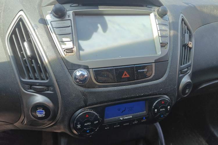 Used Hyundai ix35 2012 2.0L Automatic Two-Wheel Drive Elite Edition GLS
