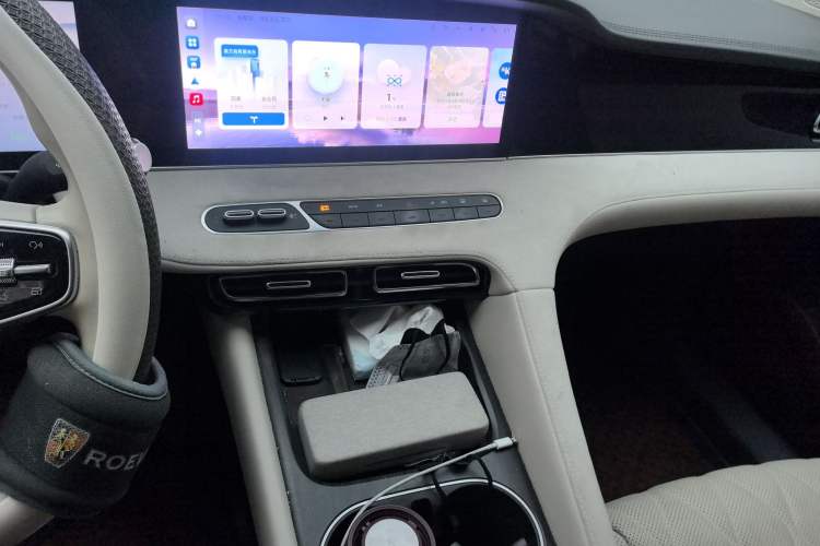 Used Roewe D7 2023 DMH 125km Flagship Edition