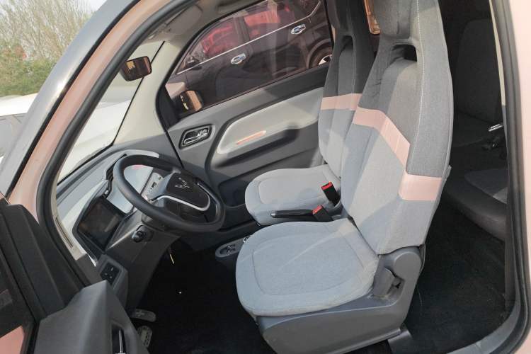 Used Wuling Hongguang MINIEV 2021 Macaron Premium Model – Lithium Iron Phosphate