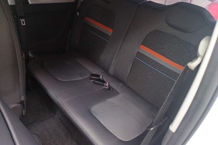 Used Wuling Hongguang MINIEV 2021 Macaron Premium Model – Lithium Iron Phosphate Left Rear Seat