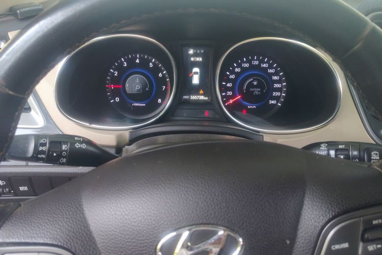 Used Hyundai Santa Fe 2013 2.4L Automatic 4x4 Smart Version Instrument Cluster