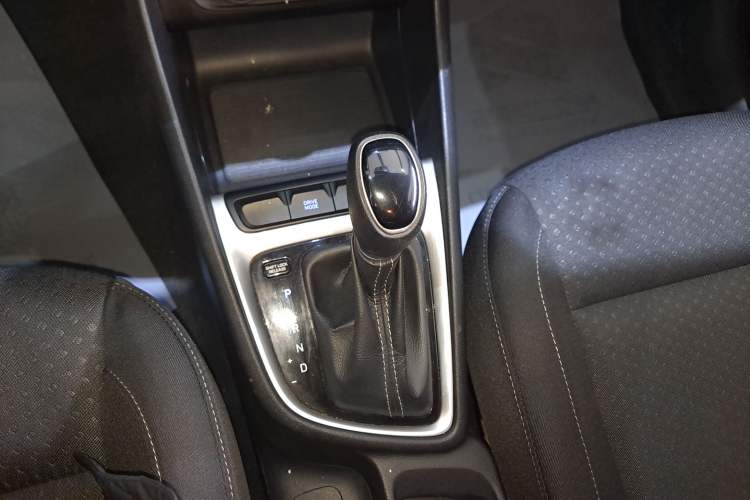 Used Hyundai Celesta 2018 1.6L Automatic GL Enjoyment Version China V Standard