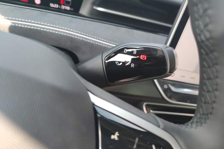 Used Volkswagen ID.7 VIZZION 2024 PRO Model Gear Lever