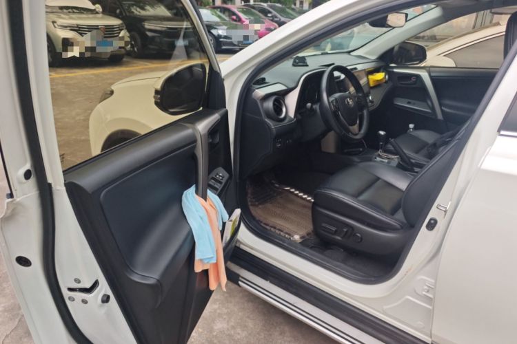 Used Toyota RAV4 2016 2.5L Automatic 4x4 Elite Edition