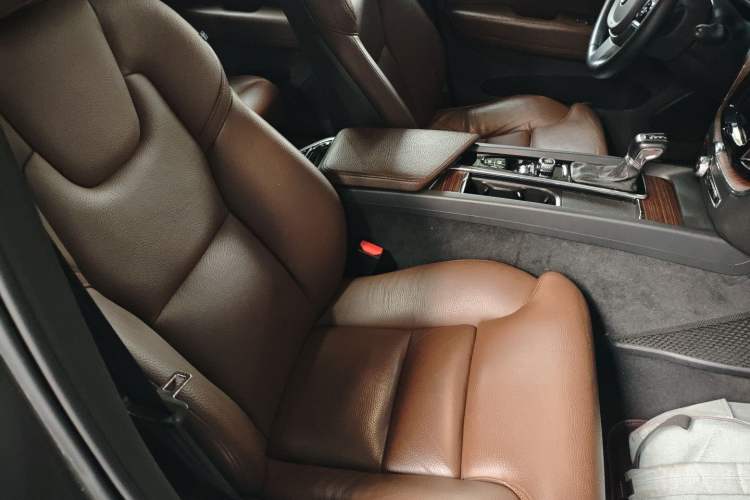 Used Volvo XC60 2021 T5 4x4 Zhiya Luxury Edition Right Front Seat