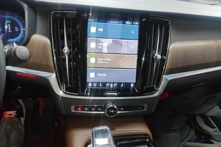 Used Volvo S90 New Energy 2022 T8 eDrive Hybrid Luxury Edition
