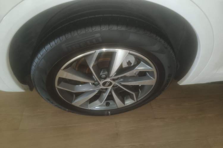 Used Audi Q5L 2023 40T Luxury Dynamic Model