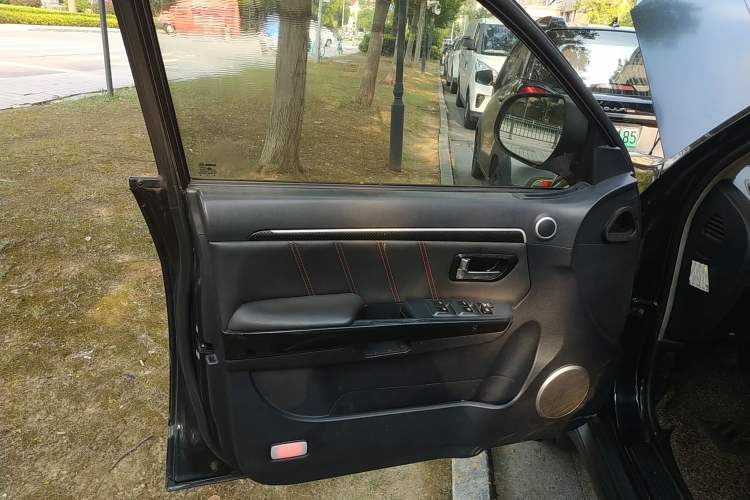 Used Haval H5 Classic 2015 2.0T Manual Two-Wheel Drive Advanced Version