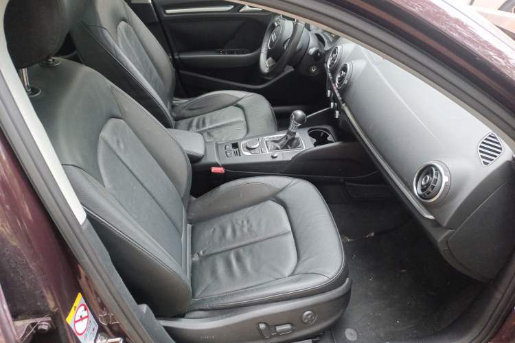 Used Audi A3 2014 Limousine 35 TFSI Automatic Comfort Model