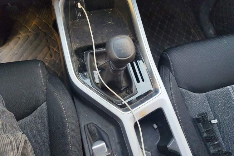 Used Wuling Jiachen 2022 1.5L Manual Enjoyment Elite Model
