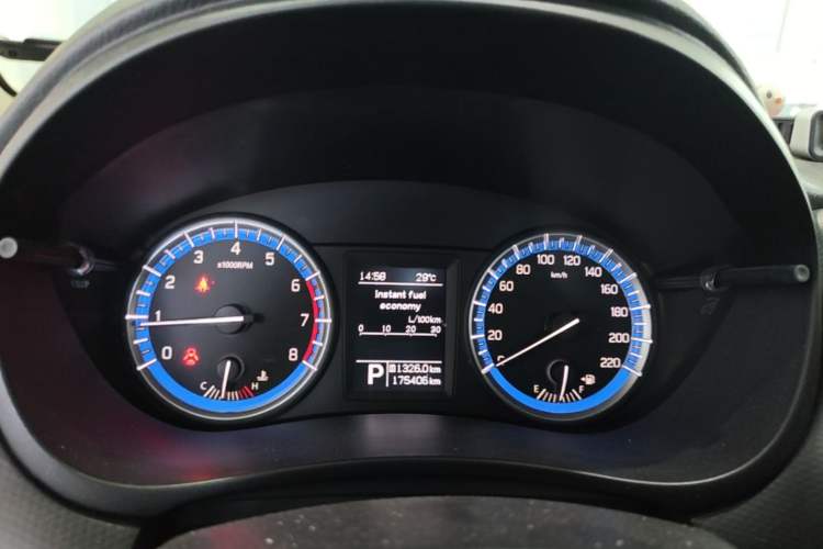 Used Suzuki S-Cross 2014 1.6L CVT Two-Wheel Drive Elite Version
