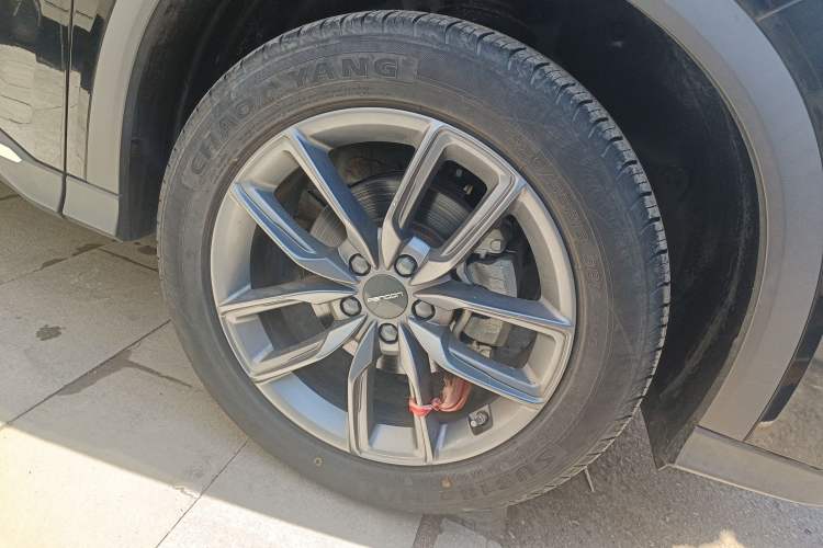 Used Dongfeng Fengon 580 2022 1.5T Automatic Enjoyment Model Right Front Wheel Hub