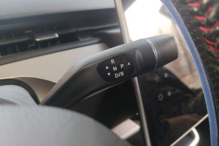 Used NETA V 2022 Long-Range Industry Custom Edition