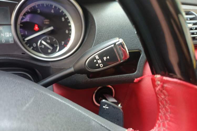Used Mercedes-Benz R-Class  Gear Lever