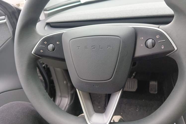 Used Tesla Model 3 2023 Rear-Wheel-Drive Version
