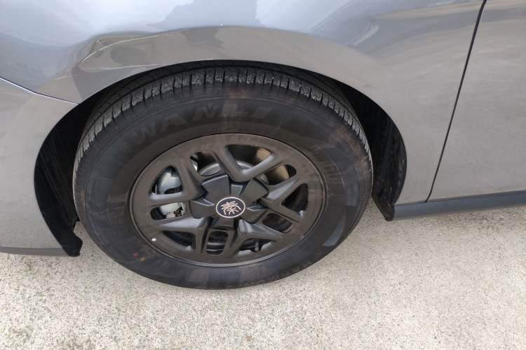 Used BYD Qin PLUS 2025 DM-i Smart Drive 55KM Leading Model