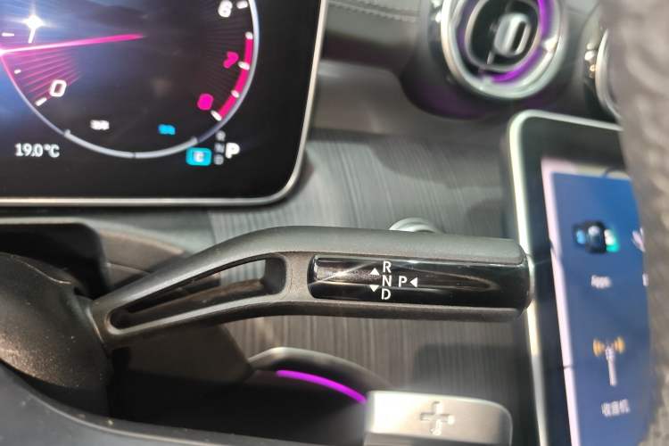 Used Mercedes-Benz C-Class 2023 Restyled C 260 L Sport Edition Gear Lever