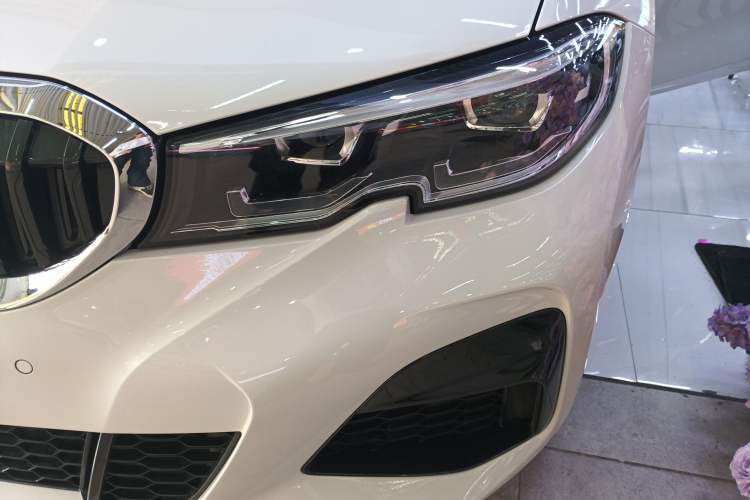 Used BMW 3 Series 2021 Restyled 325Li M Sport Package
