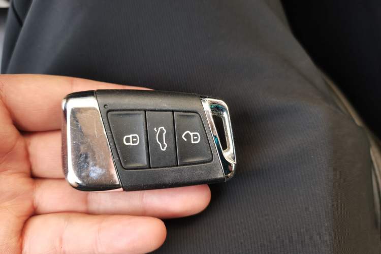 Used Volkswagen Magotan 2017 330TSI DSG Luxury Model Interior 1