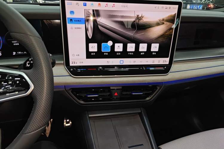 Used Volkswagen Tayron 2025 Tiguan L 380TSI 4Motion Luxury Easy Package