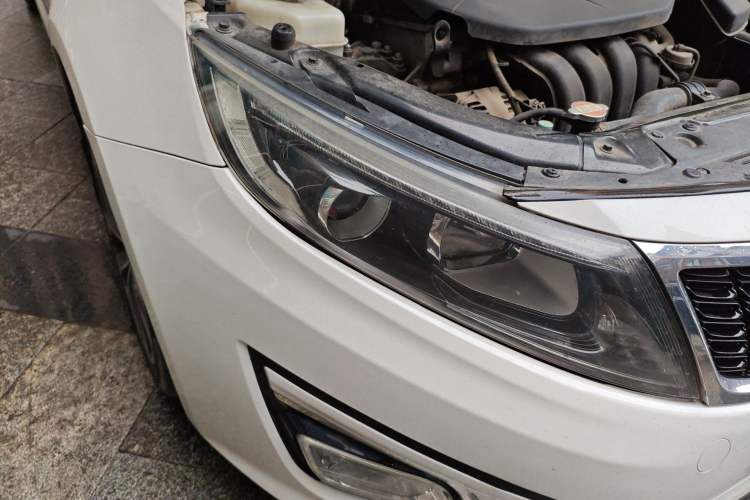 Used Kia K5 2015 2.0L Automatic LUX Right Front Headlight