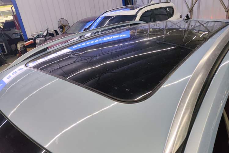 Used MG EZS Electric 2019 E-Plus Edition Roof