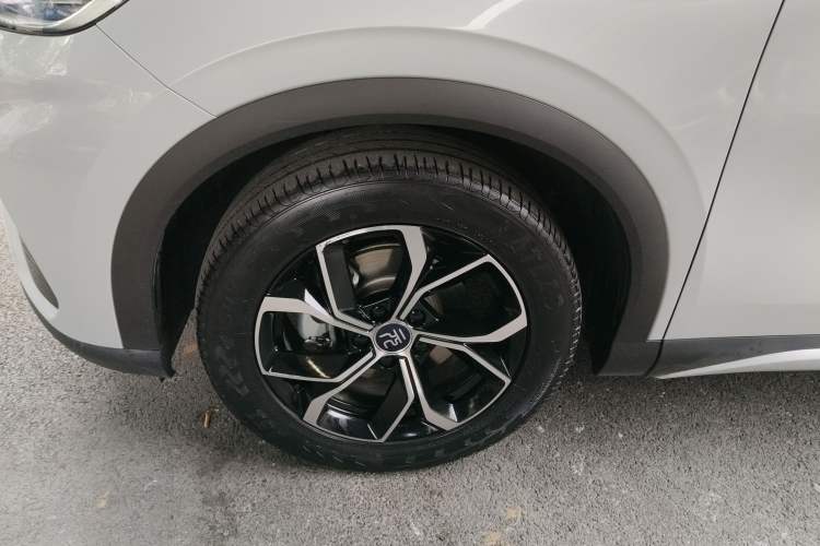 Used BYD Yuan PLUS 2023 Champion Edition 430KM Superior Model Left Front Wheel Hub