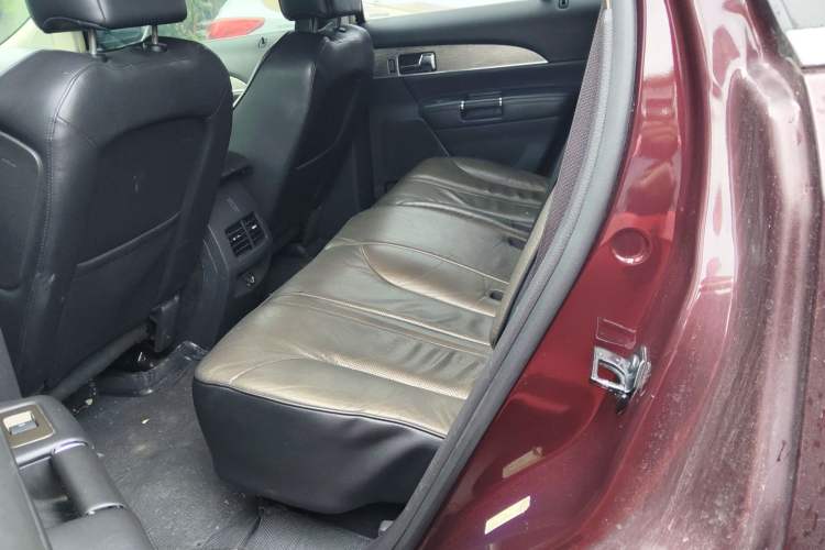 Used Lincoln MKX 2011 3.7L Automatic Gasoline 5-Seater U.S. Specification