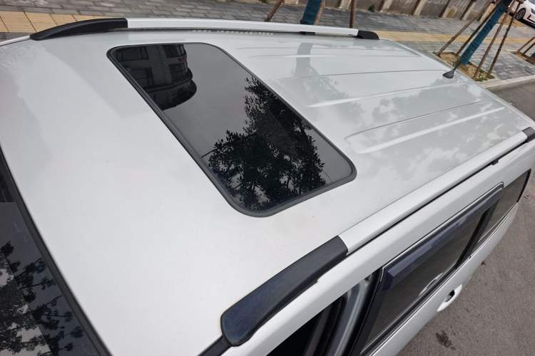 Used CHANGAN KAICHENG Oushang A600 2016 1.5L Manual Luxury 7-Seater Roof