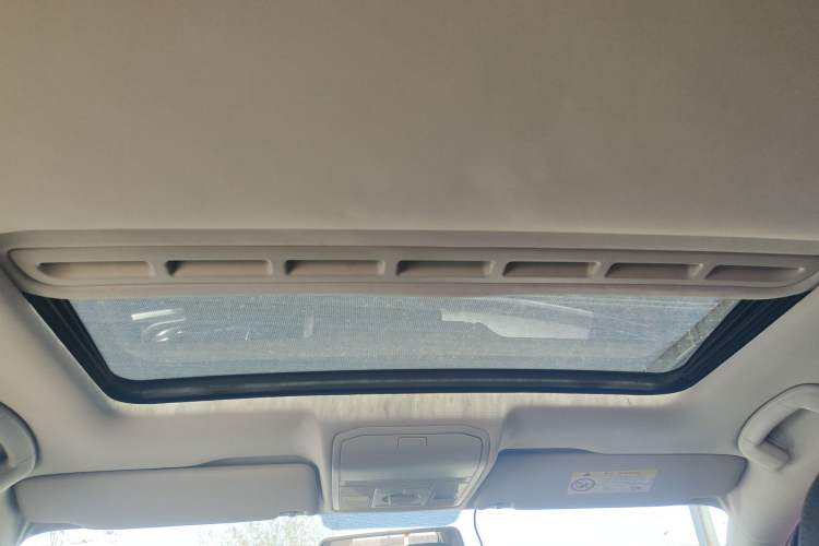 Used Volkswagen Bora 2017 1.6L Automatic Comfort Model Headliner