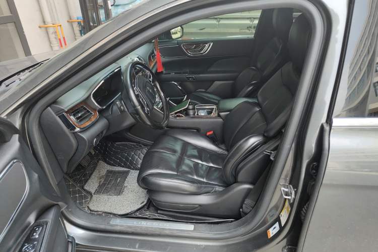 Used Lincoln Continental 2017 2.0T Two-Wheel Drive Deluxe Edition
