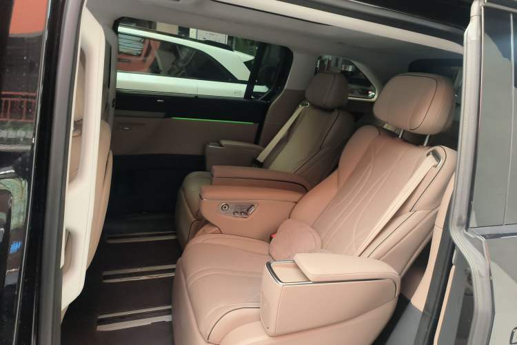 Used XPeng X9 2025 740 Ultra-Long Range Max