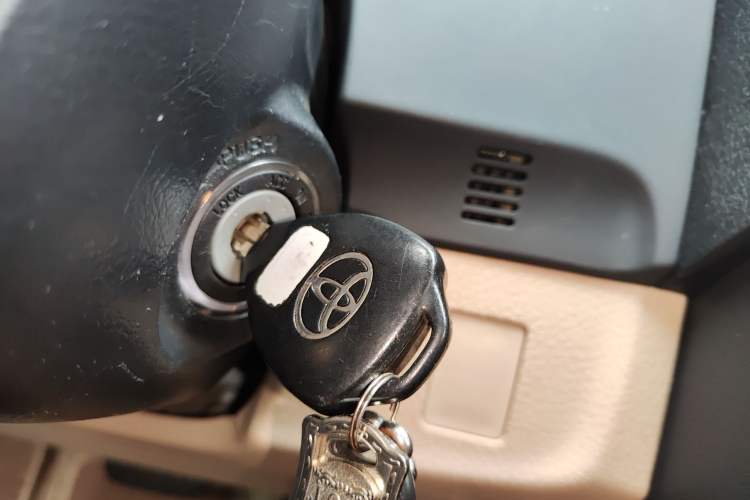 Used Toyota Reiz 2012 2.5V Fengdu Elite Stylish Edition Vehicle Key