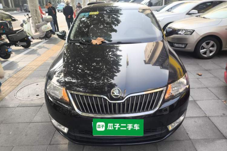 Used Skoda Rapid 2013 1.6L Automatic Smart Selection Model