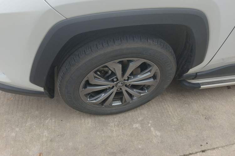 Used Toyota RAV4 2023 2.0L CVT Two-Wheel Drive Fashion Plus Edition